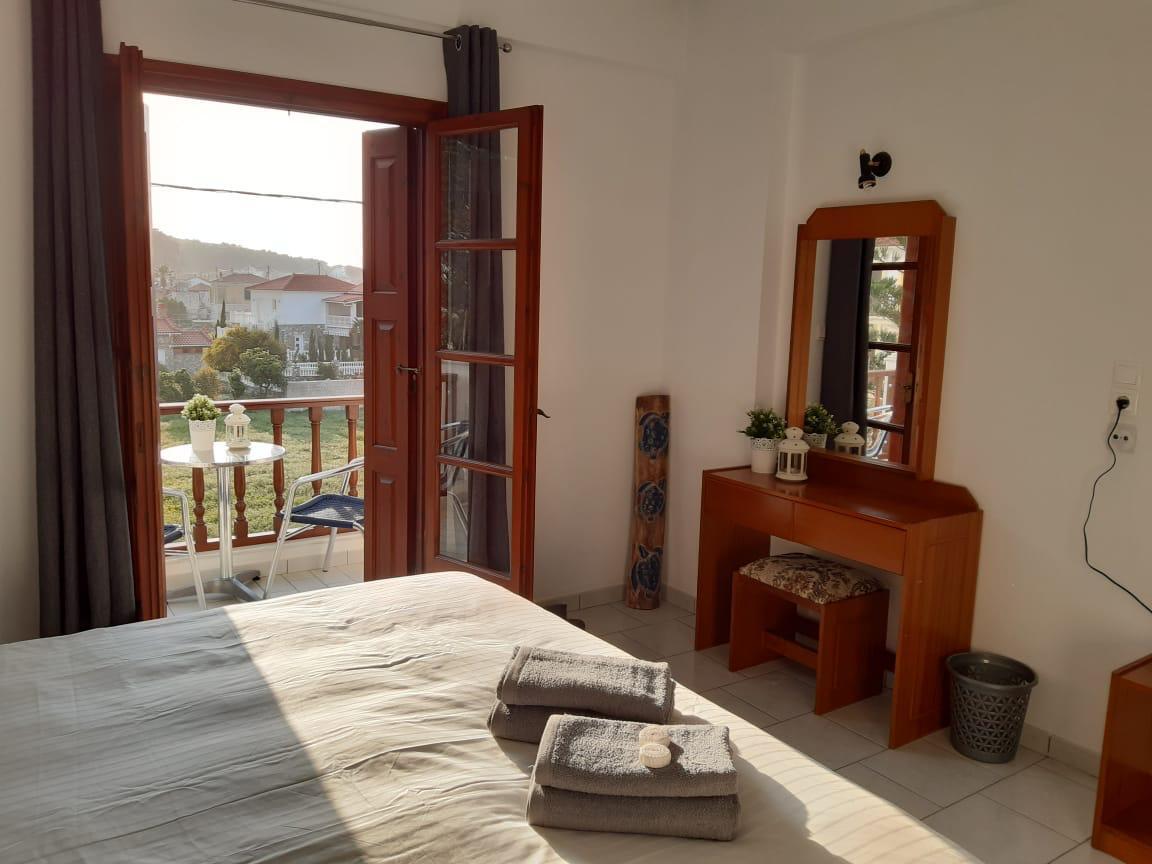 Iro Hotel Samos Ágios Konstantínos Екстериор снимка
